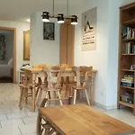 Au Pied De La Telecabine, Saastalcards
