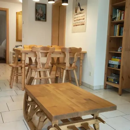 Au Pied De La Telecabine, Saastalcards * Saas Fee