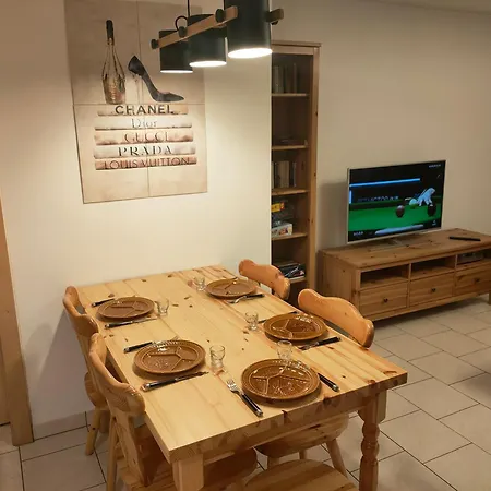 Au Pied De La Telecabine, Saastalcards