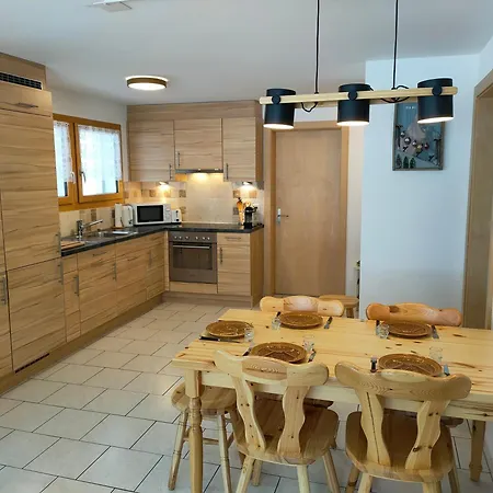 Au Pied De La Télécabine, Saastalcards Apartamento