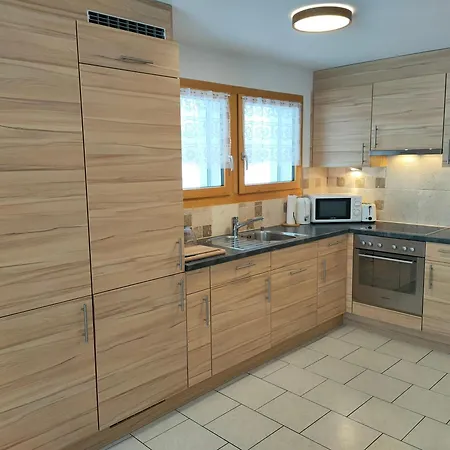 Apartamento Au Pied De La Télécabine, Saastalcards *