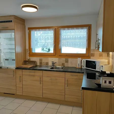 Au Pied De La Telecabine, Saastalcards