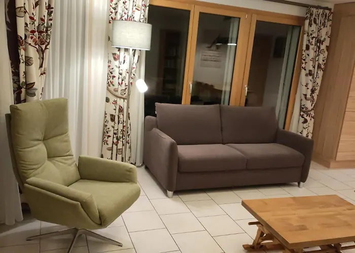 Apartment Au Pied De La Telecabine, Saastalcards *