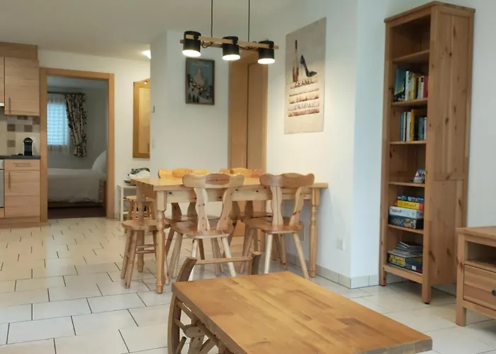 Au Pied De La Telecabine, Saastalcards