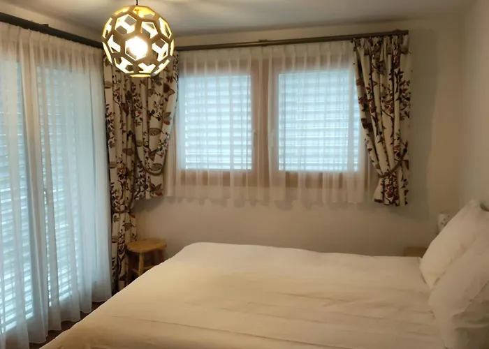 Au Pied De La Telecabine, Saastalcards * Saas-Fee