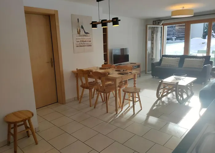 Au Pied De La Telecabine, Saastalcards *