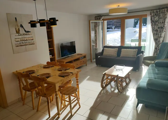 Apartment Au Pied De La Telecabine, Saastalcards