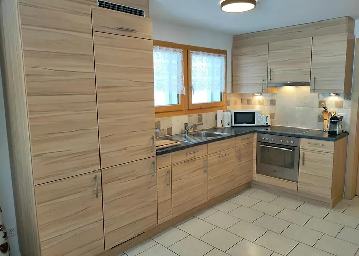 Apartment Au Pied De La Telecabine, Saastalcards *