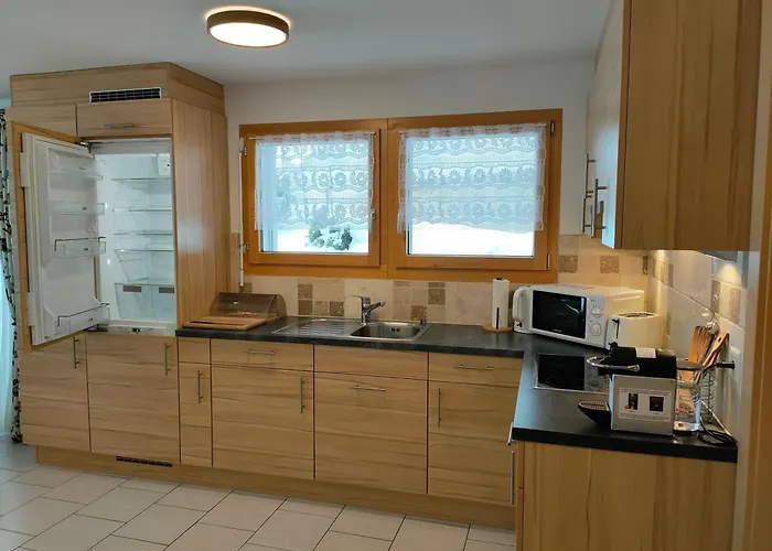 Au Pied De La Telecabine, Saastalcards